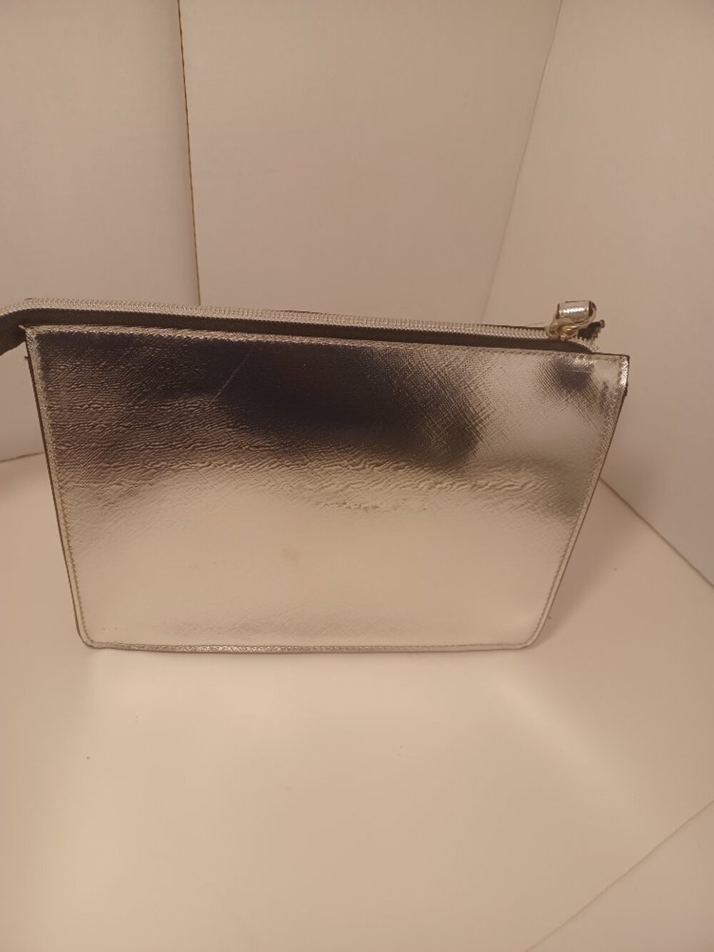 Victoria Secret Metallic Beauty Bag Pouch Wristlet/Limited Edition - Picture 3 of 6